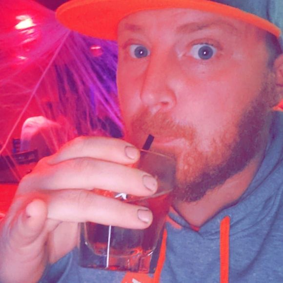 Meet your Posher, Adam - Picture 1 of 1